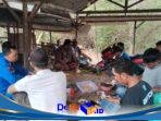Satpolairud Polres Gresik Sambangi Nelayan Ujungpangkah, Ingatkan Pentingnya Keselamatan Saat Melaut